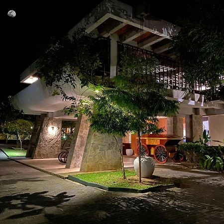 Grand Udawalawe Safari Resort Luaran gambar